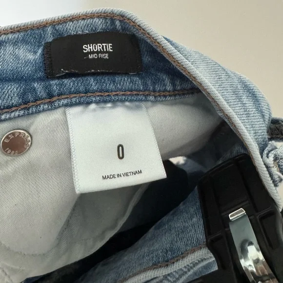 Express Women's Shorts - Picture 6 of 6